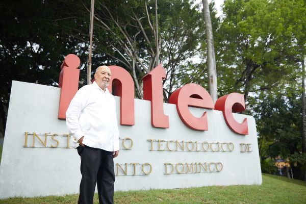 Instituto Tecnológico de Santo Domingo - Students of Social