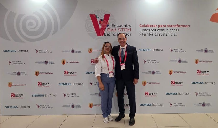 Anileydis%20Colon%20y%20Arturo%20Del%20Villar-16c7b58b Instituto Tecnol&oacute;gico de Santo Domingo - INTEC STEM presenta logros durante encuentro latinoamericano de educaci&oacute;n STEM en Per&uacute;