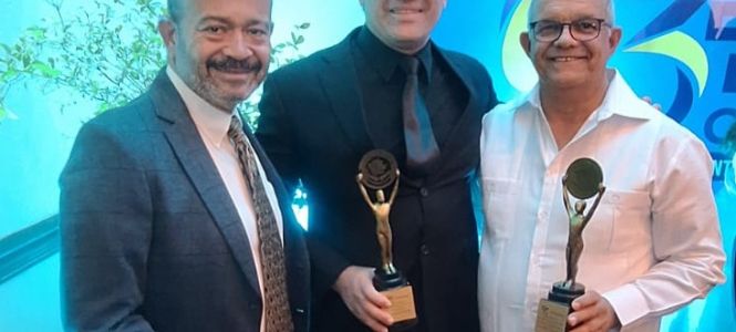 CODIA%20reconoce%20a%20docentes%20investigadores%20del%20INTEC-809cf249 Instituto Tecnol&oacute;gico de Santo Domingo - Notas de prensa Investigaci&oacute;n